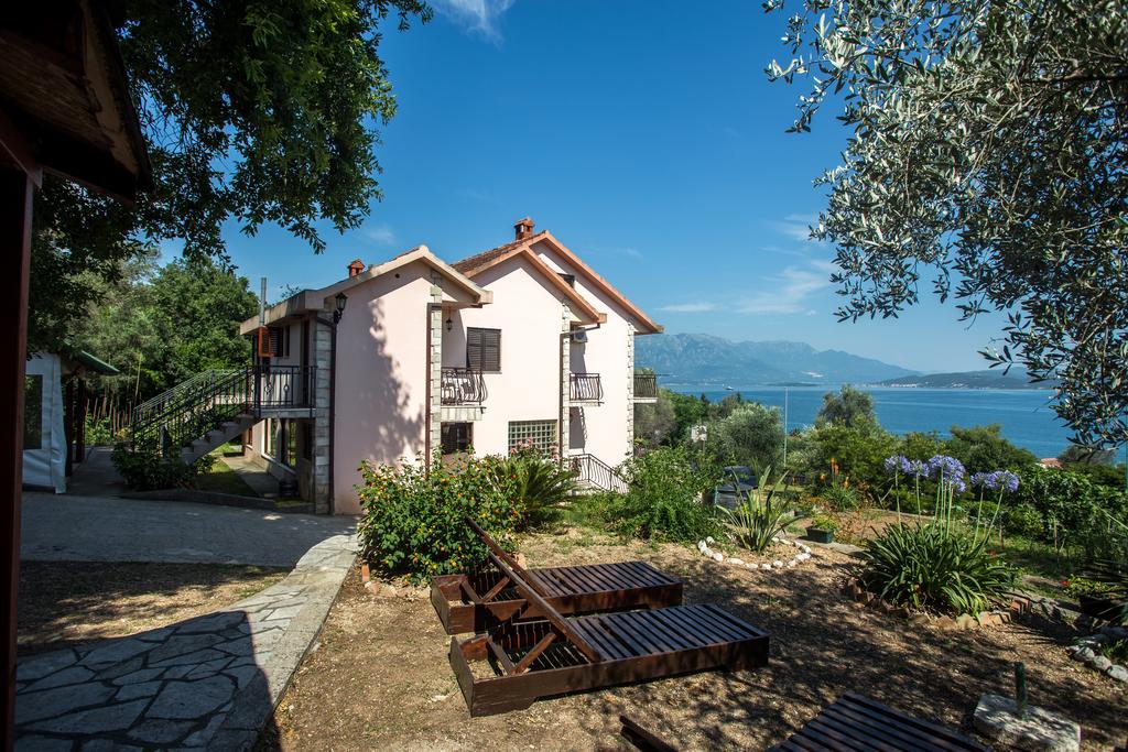 Apartments And Bungalows Mimoza Baosici Herceg Novi Exterior photo