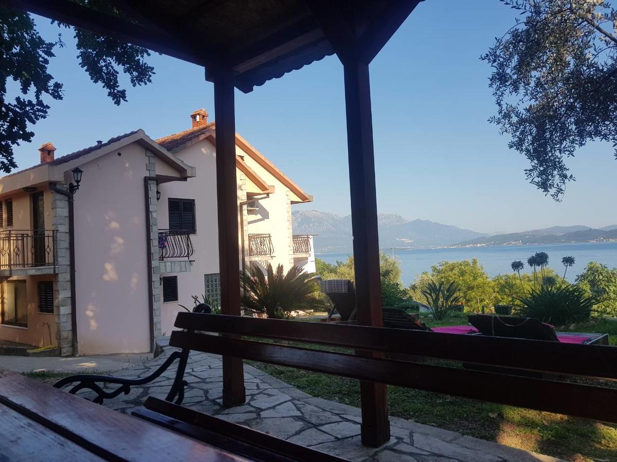Apartments And Bungalows Mimoza Baosici Herceg Novi Exterior photo