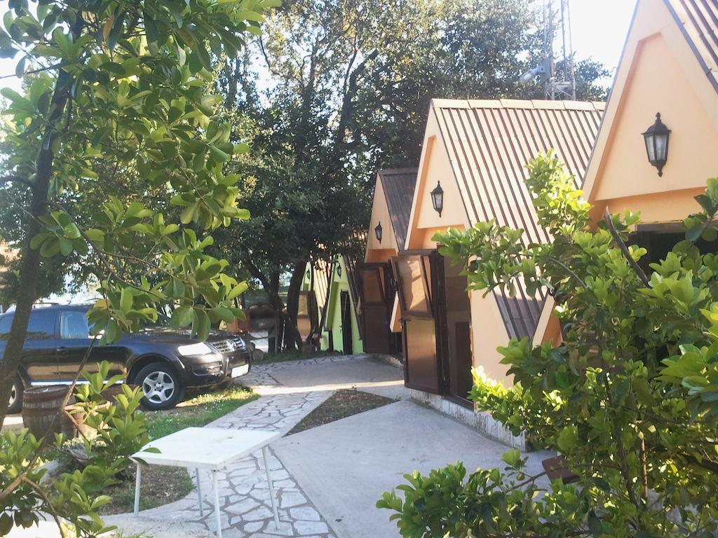 Apartments And Bungalows Mimoza Baosici Herceg Novi Room photo